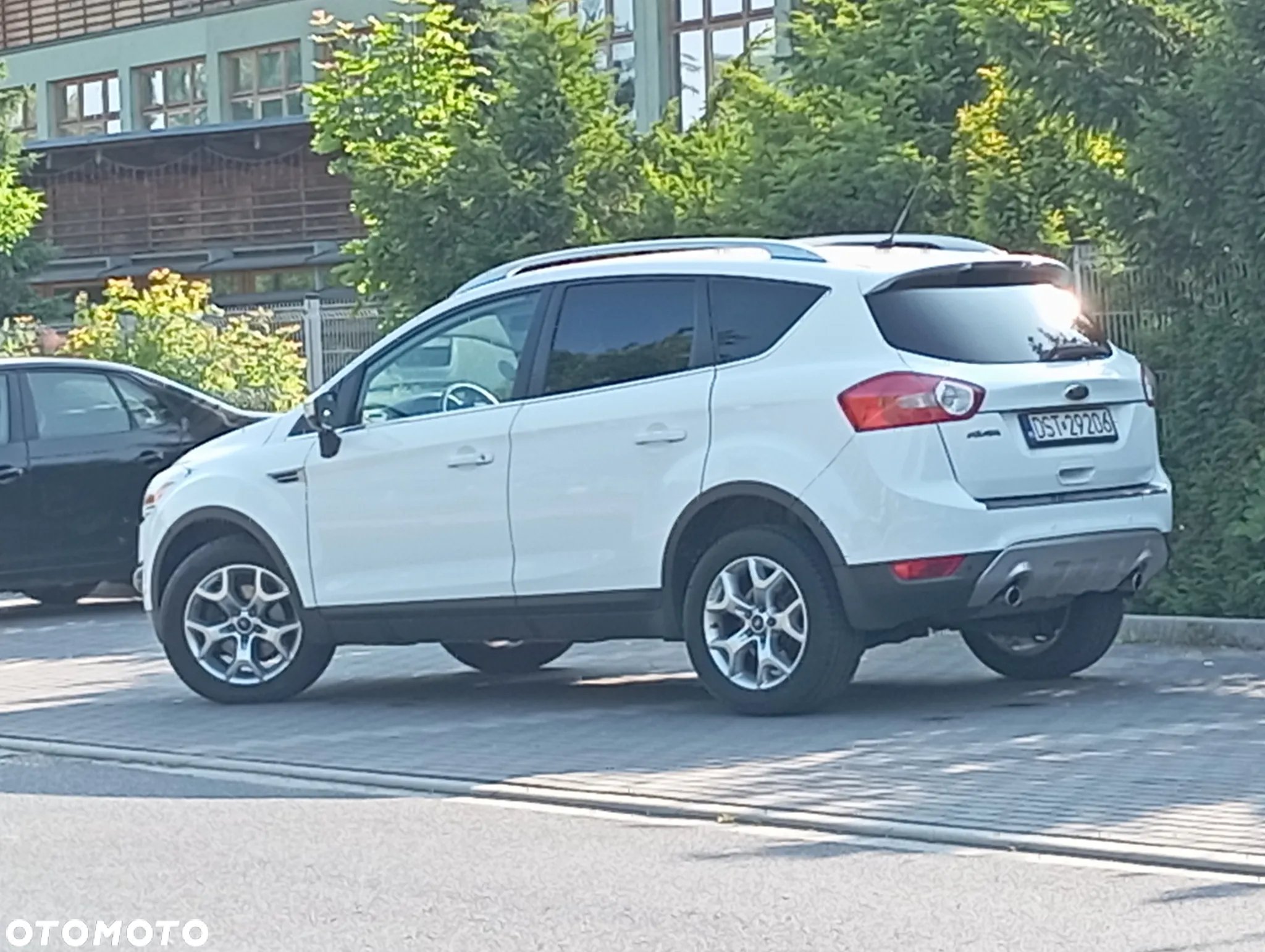 Ford Kuga 2.0 TDCi 2x4 Trend - 12