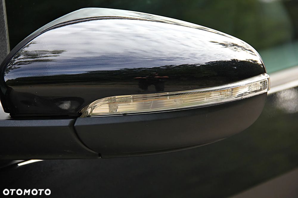 Volkswagen Touran 2.0 TDI DPF Comfortline - 18
