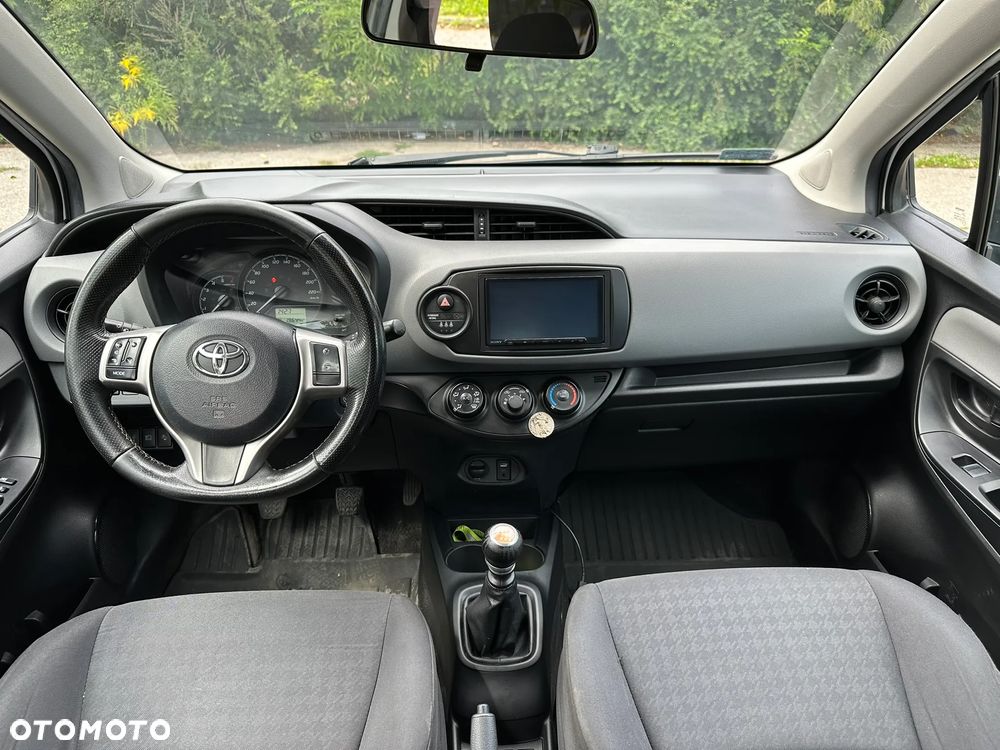Toyota Yaris 1.4 D-4D Active - 11