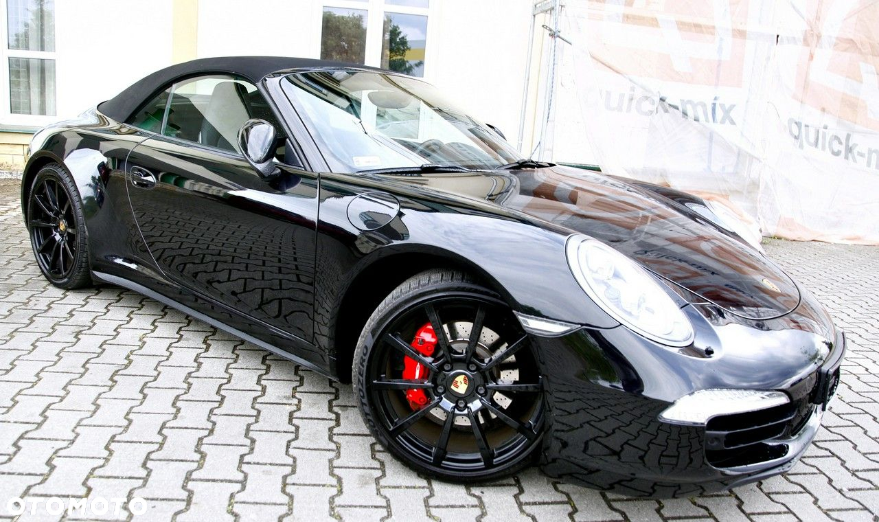 Porsche 911 - 33