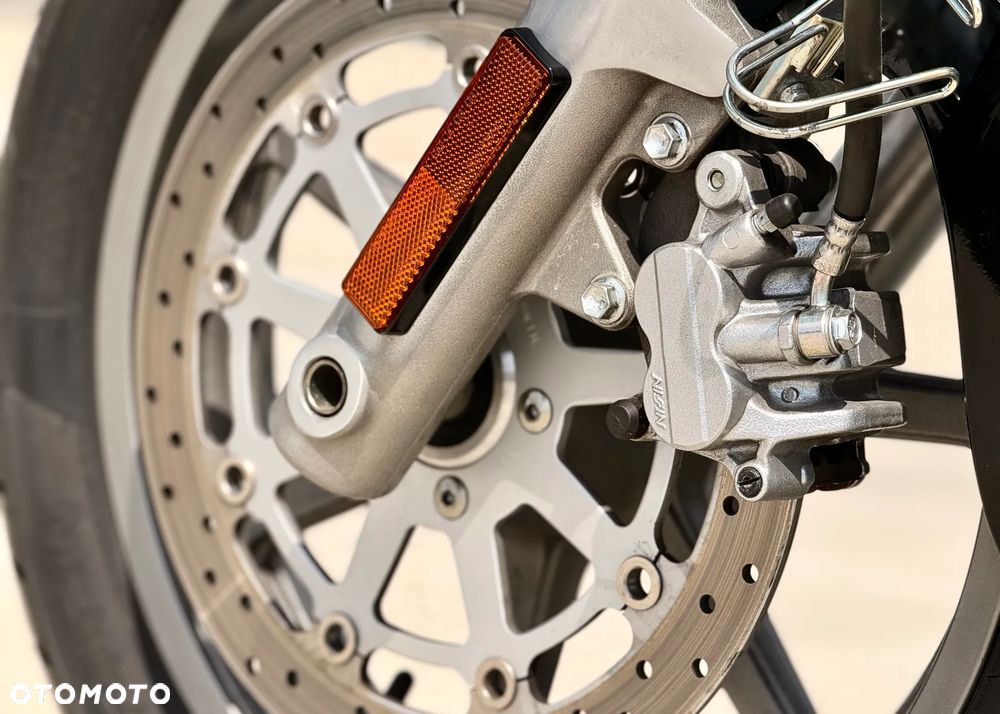 Suzuki VL 1500 Intruder LC - Boulevard C90 - 33