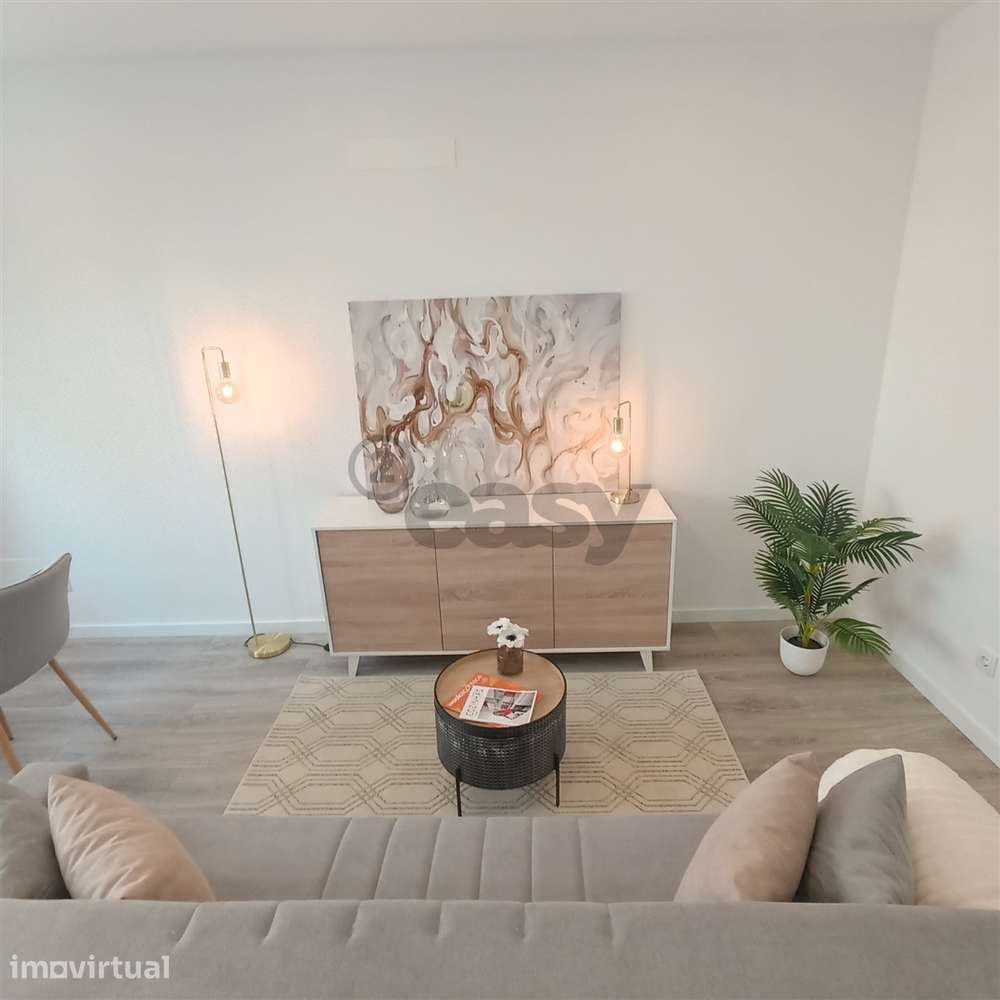 Apartamento T3 Renovado – Penha de França, Lisboa - Grande imagem: 3/7