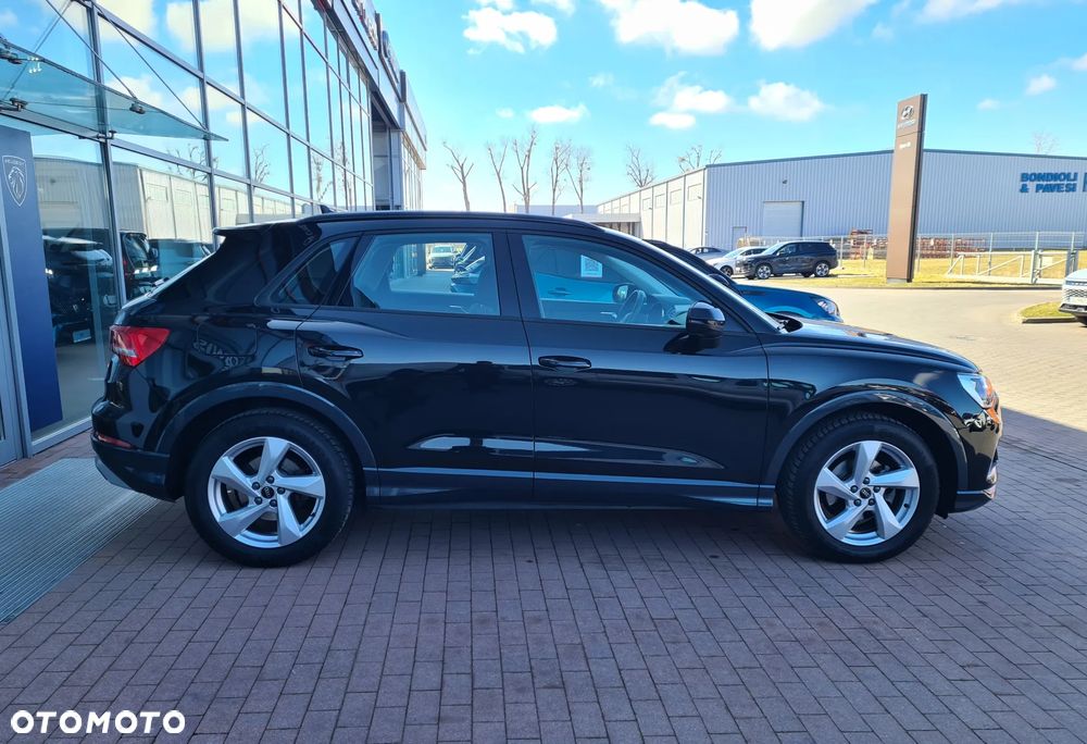 Audi Q3 35 TFSI S tronic - 4
