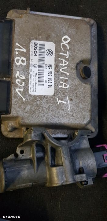 KOMPUTER ZESTAW IMMO OCTAVIA I 1.8 20V  06A906018DJ - 2