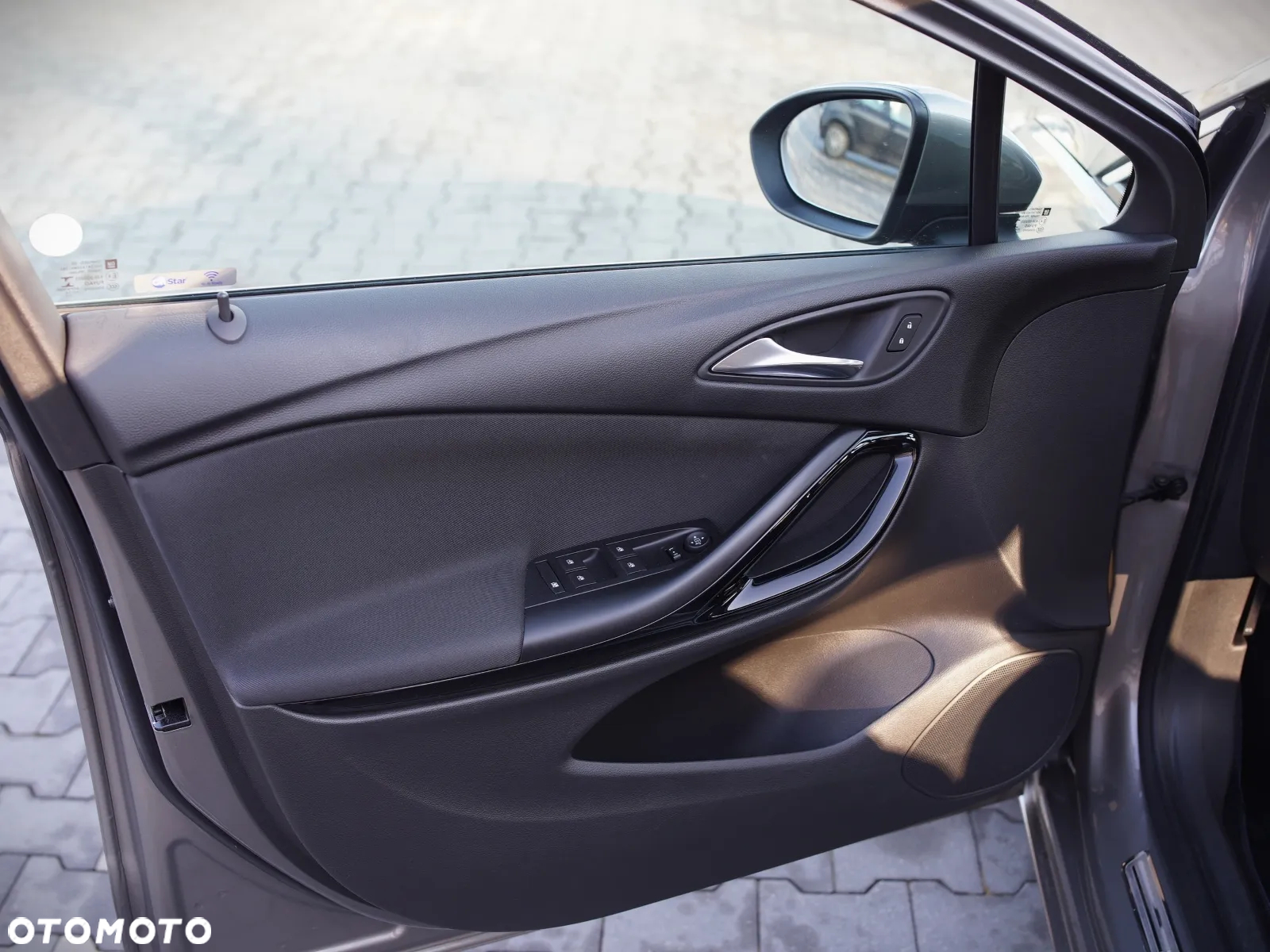 Opel Astra V 1.4 T Dynamic - 17