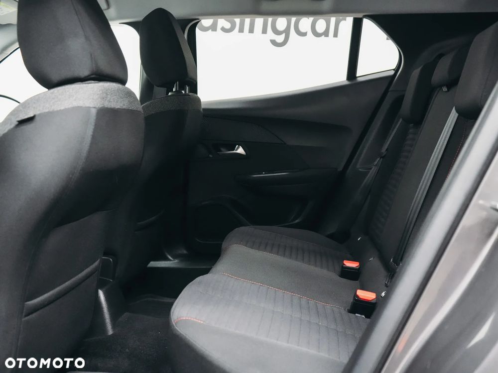 Peugeot 2008 1.5 BlueHDi Allure S&S EAT8 - 37