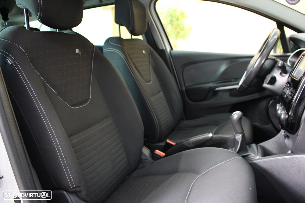 Renault Clio Sport Tourer 0.9 TCe Limited - 32