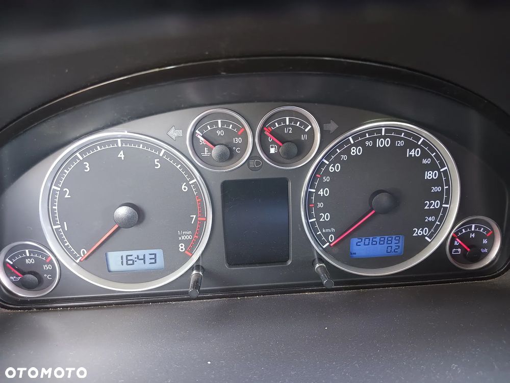 Volkswagen Sharan 2.8 V6 Highline 4Mot - 9