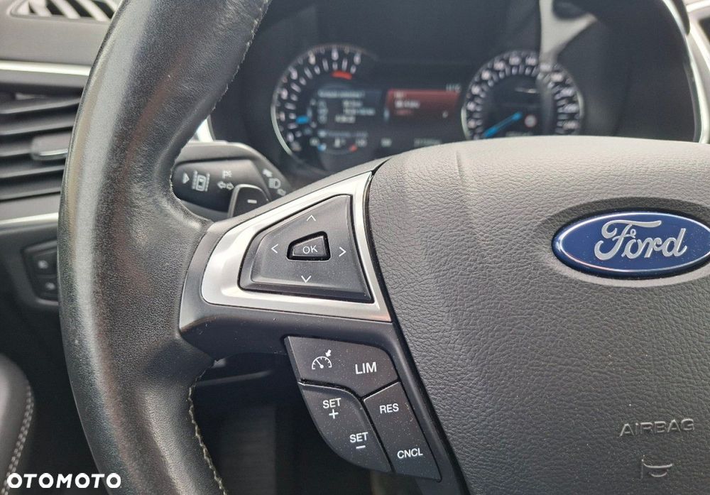 Ford S-Max - 29