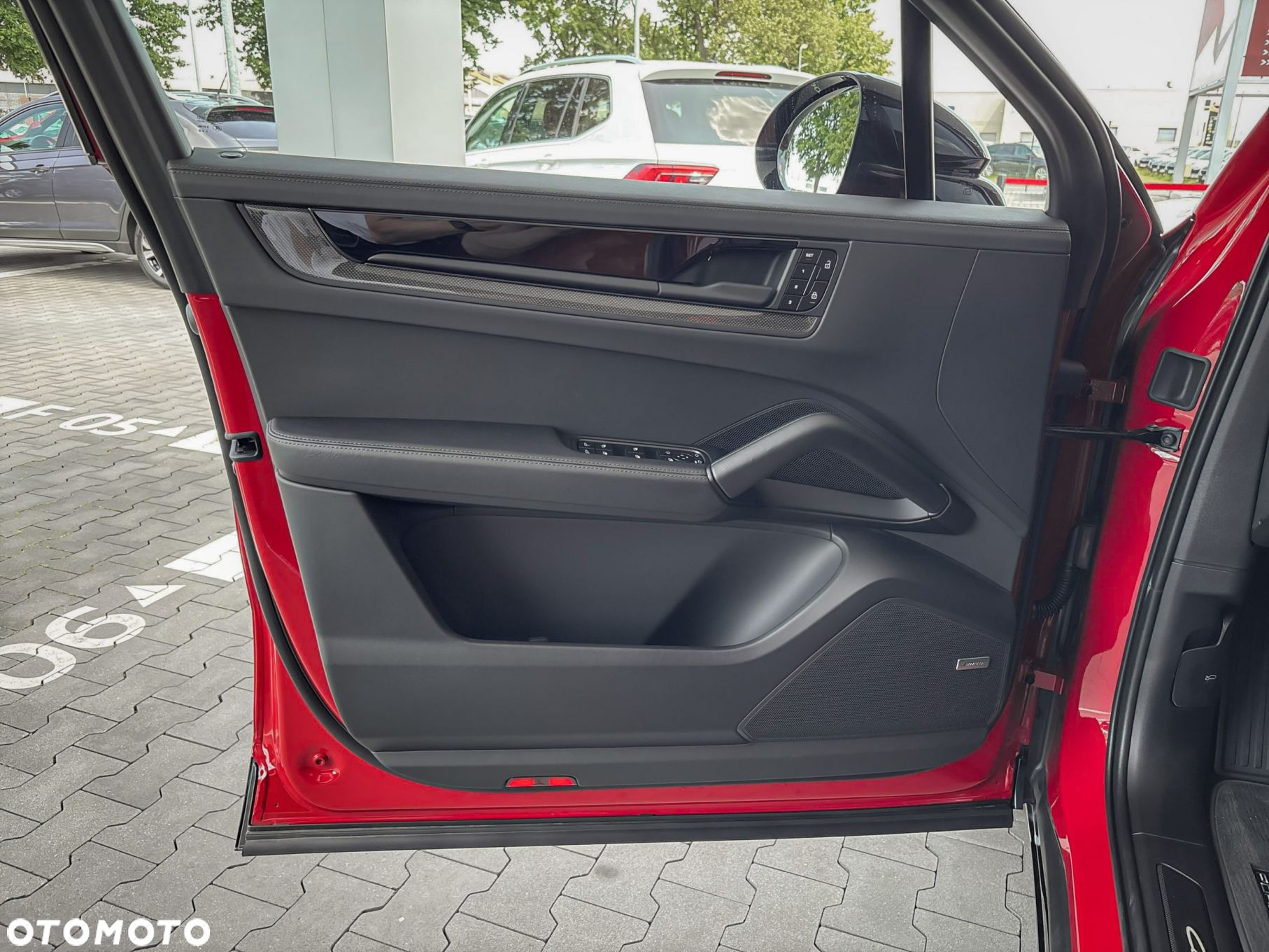Porsche Cayenne GTS - 8