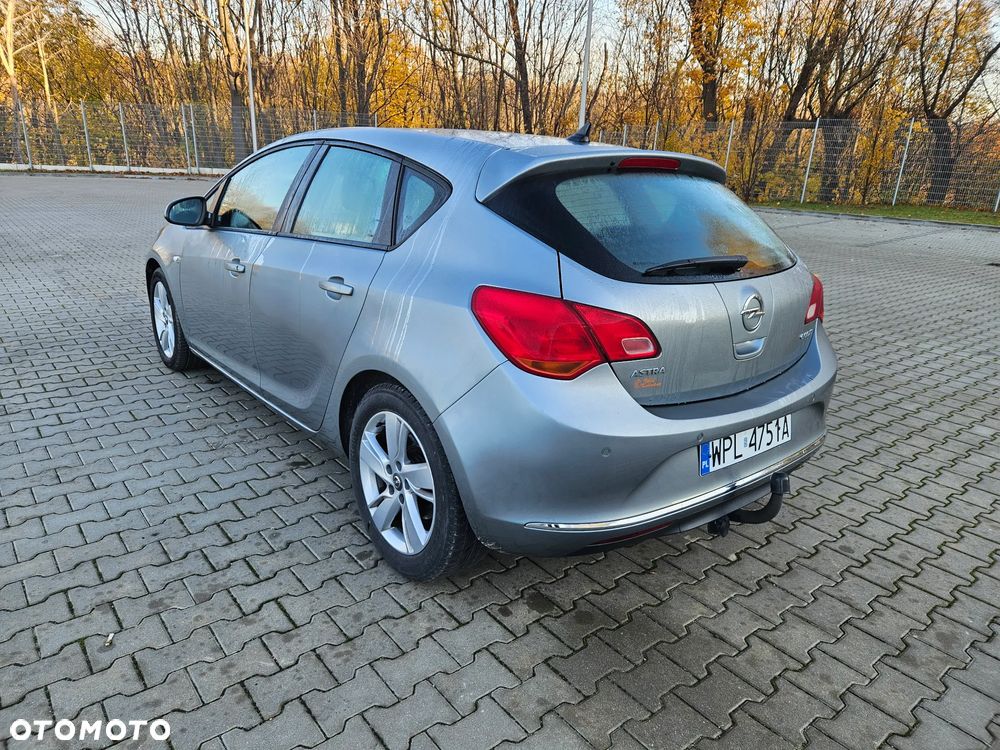 Opel Astra III 1.7 CDTI EcoFLEX - 8