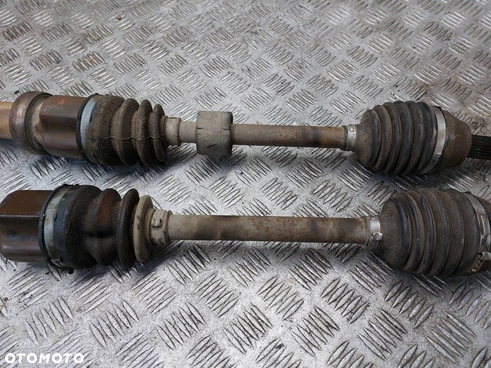 PÓŁOŚ LEWY PRZÓD + PRAWY PRZÓD 5B FORD FIESTA MK6 1.4 TDCI - 4