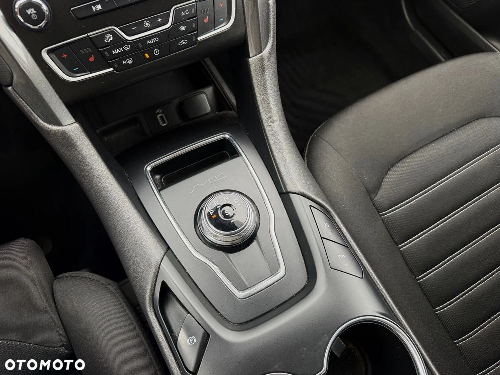 Ford Mondeo 2.0 TDCi STart-Stopp PowerShift-Aut Titanium - 17