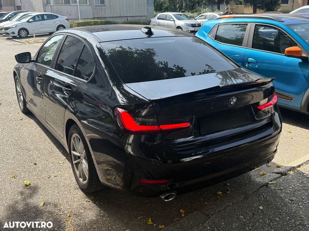 BMW Seria 3 320d xDrive AT MHEV - 2