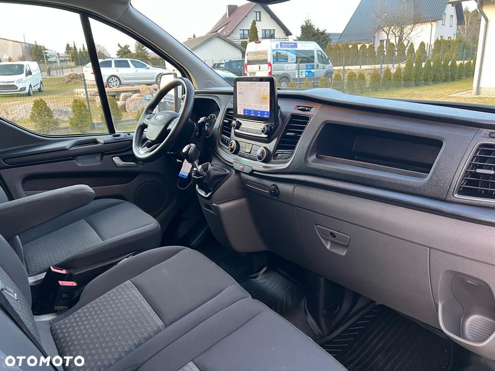 Ford Transit Custom - 11