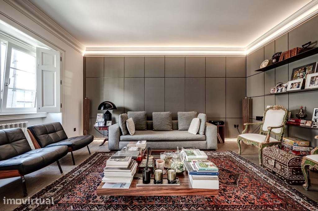 Apartamento T6 totalmente remodelado, para venda entre a Avenida da Li - Grande imagem: 5/42
