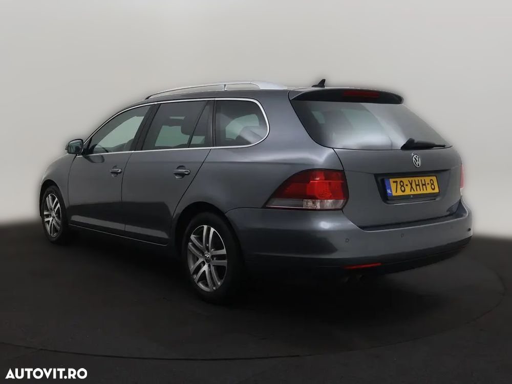Volkswagen Golf - 4