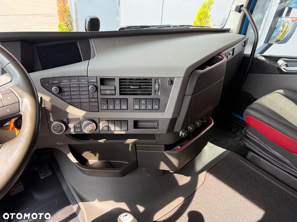 Volvo FH 460 // 2020 r. // Euro 6 // 6x2 // Laweta uniwersalna / platforma / transport maszyn / Nowa zabudowa ocynkowana !! Świeżo z Niemiec !! - 36