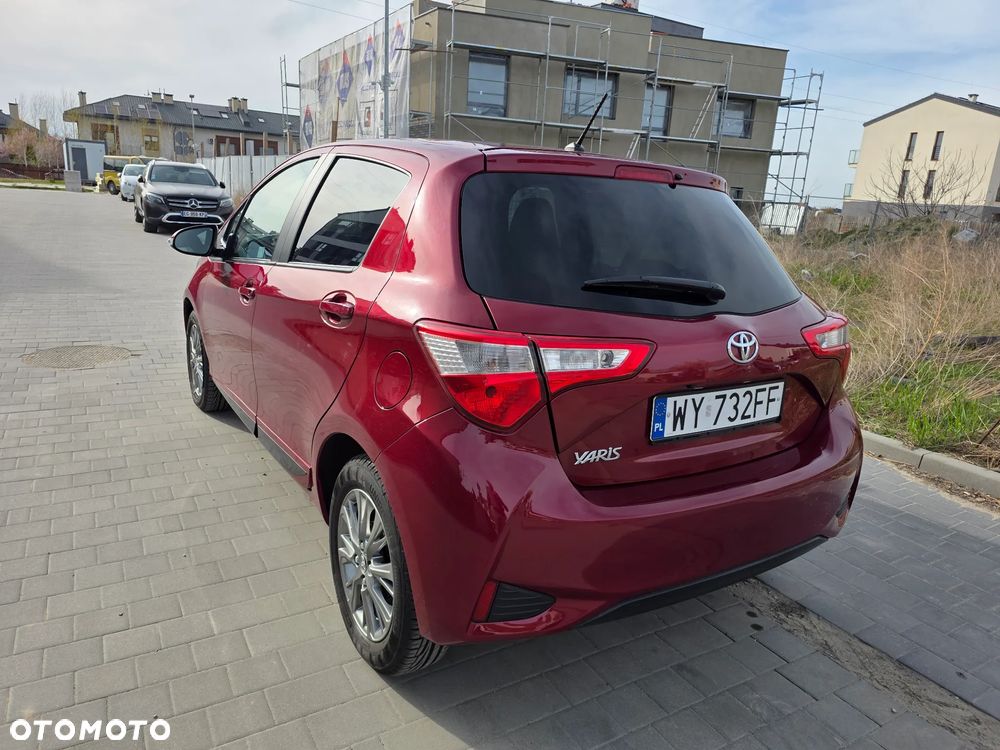 Toyota Yaris 1.5 Premium - 10
