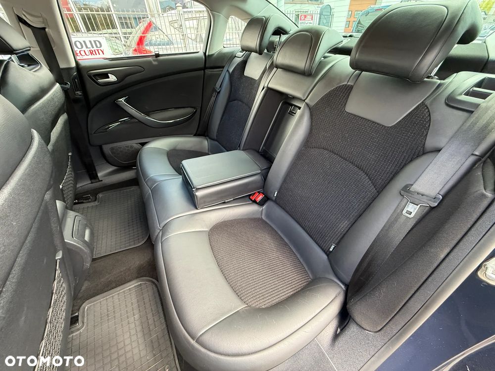 Citroën C5 HDi 135 Exclusive - 16