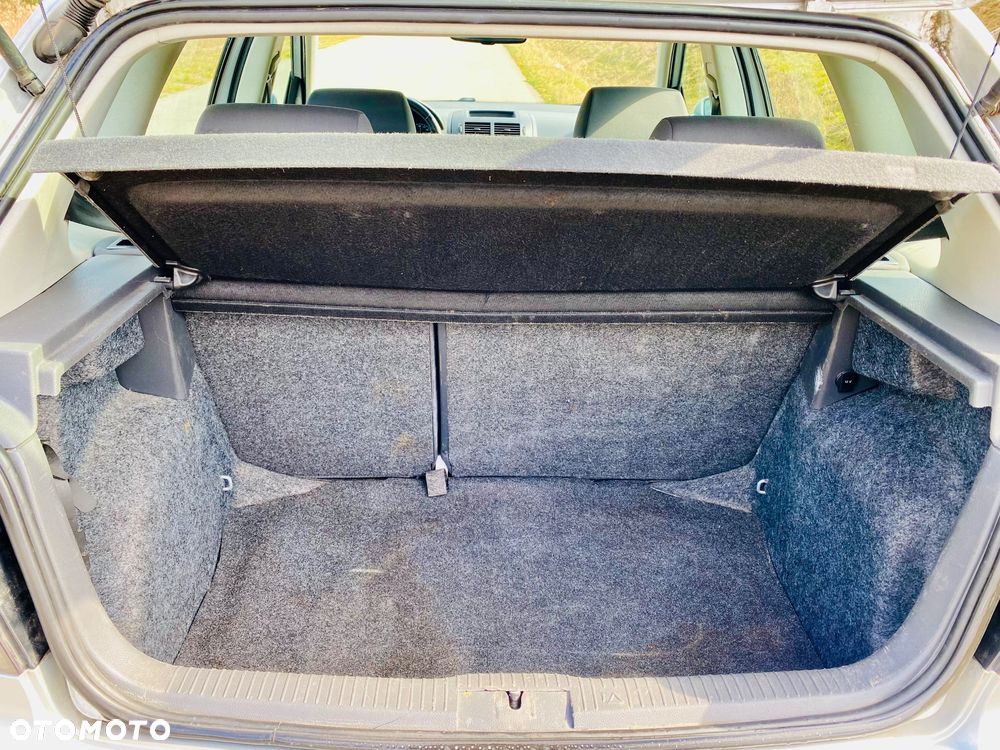 Volkswagen Polo 1.4 Comfortline - 33