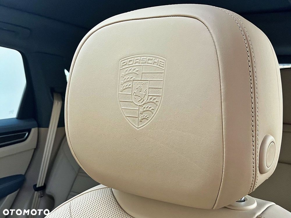 Porsche Cayenne Standard - 37