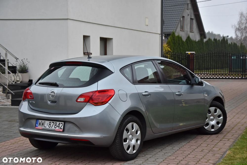 Opel Astra - 13