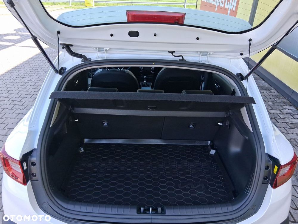 Kia Stonic 1.2 L - 17