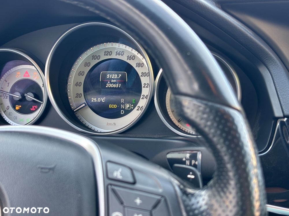 Mercedes-Benz Klasa E 220 BlueTEC 7G-TRONIC Avantgarde - 23