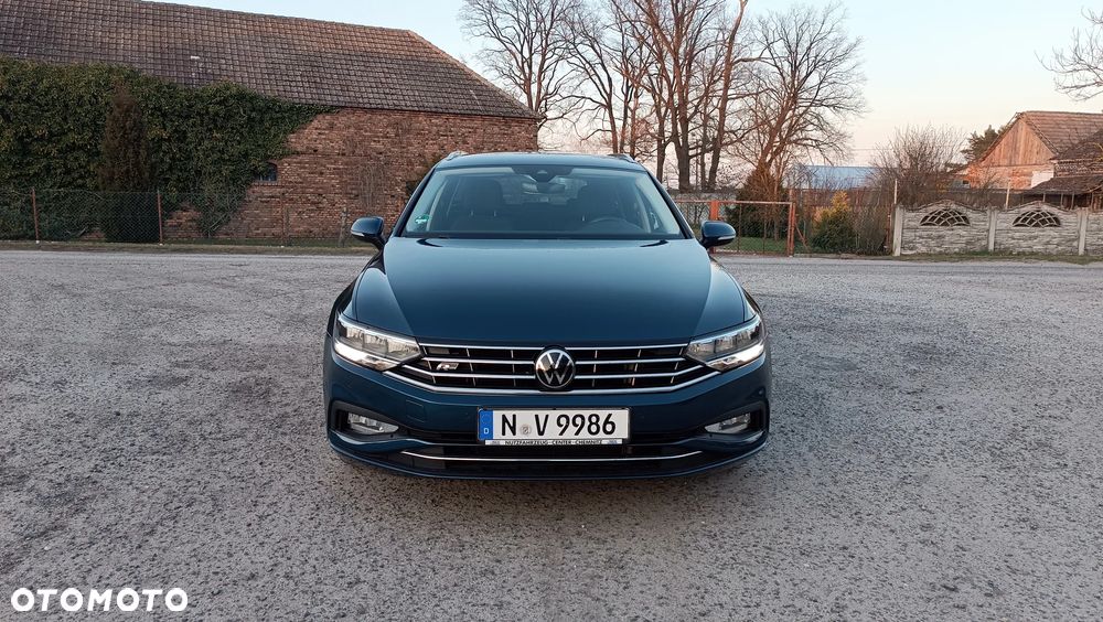 Volkswagen Passat Variant 2.0 TDI SCR DSG Business - 3