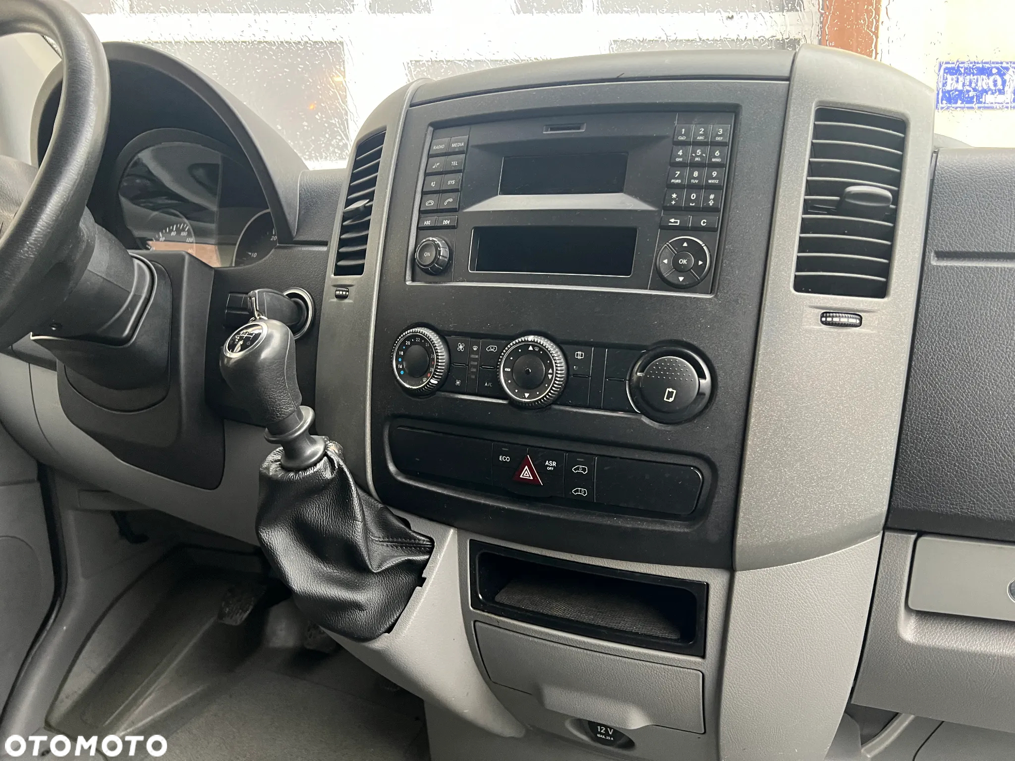 Mercedes-Benz Sprinter L2H1 - 23