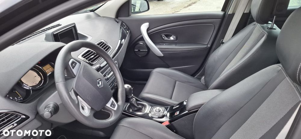 Renault Megane 1.2 16V TCE Energy Bose Edition - 9