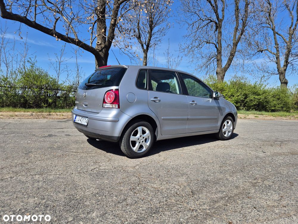 Volkswagen Polo - 12