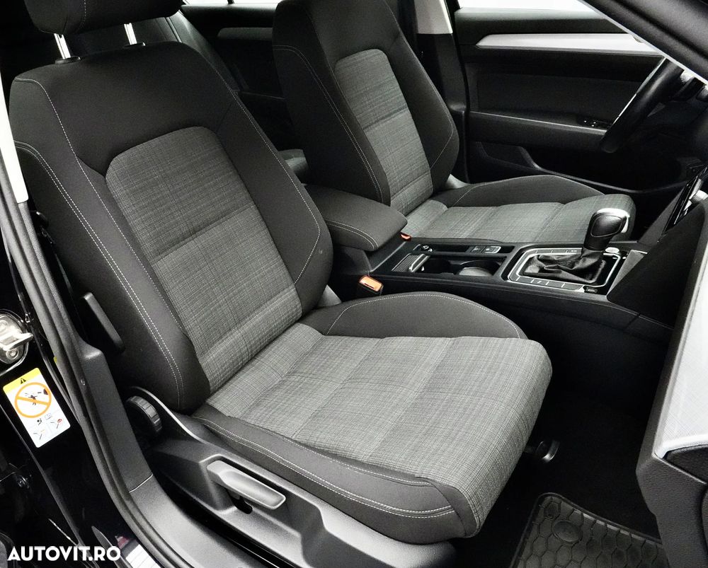 Volkswagen Passat 2.0 TDI DSG Comfortline - 14