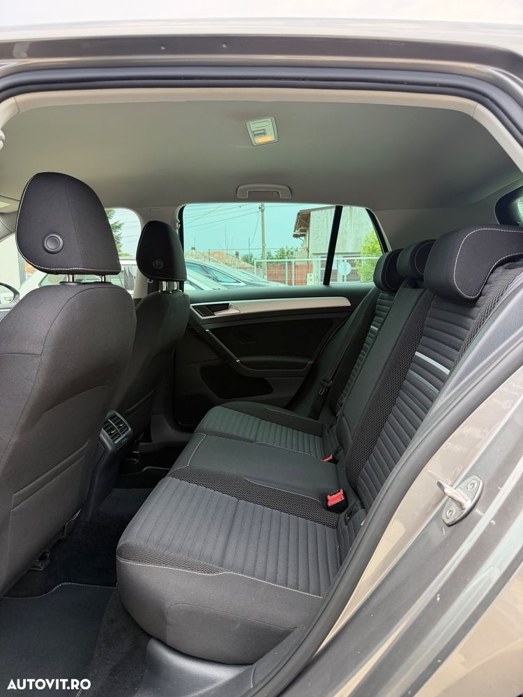 Volkswagen Golf 1.6 TDI DPF DSG BlueMotion Technology Comfortline - 7