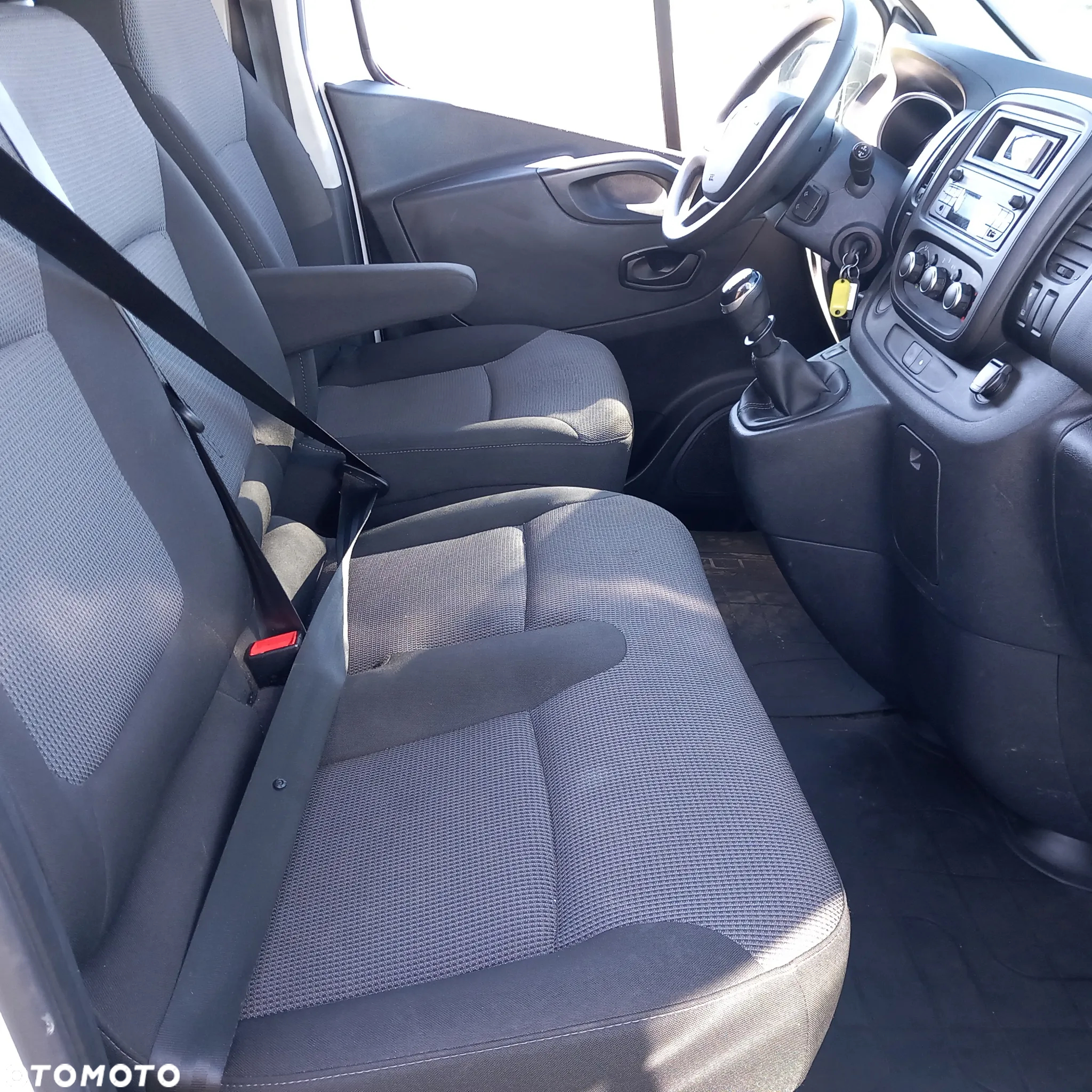 Renault Trafic - 19