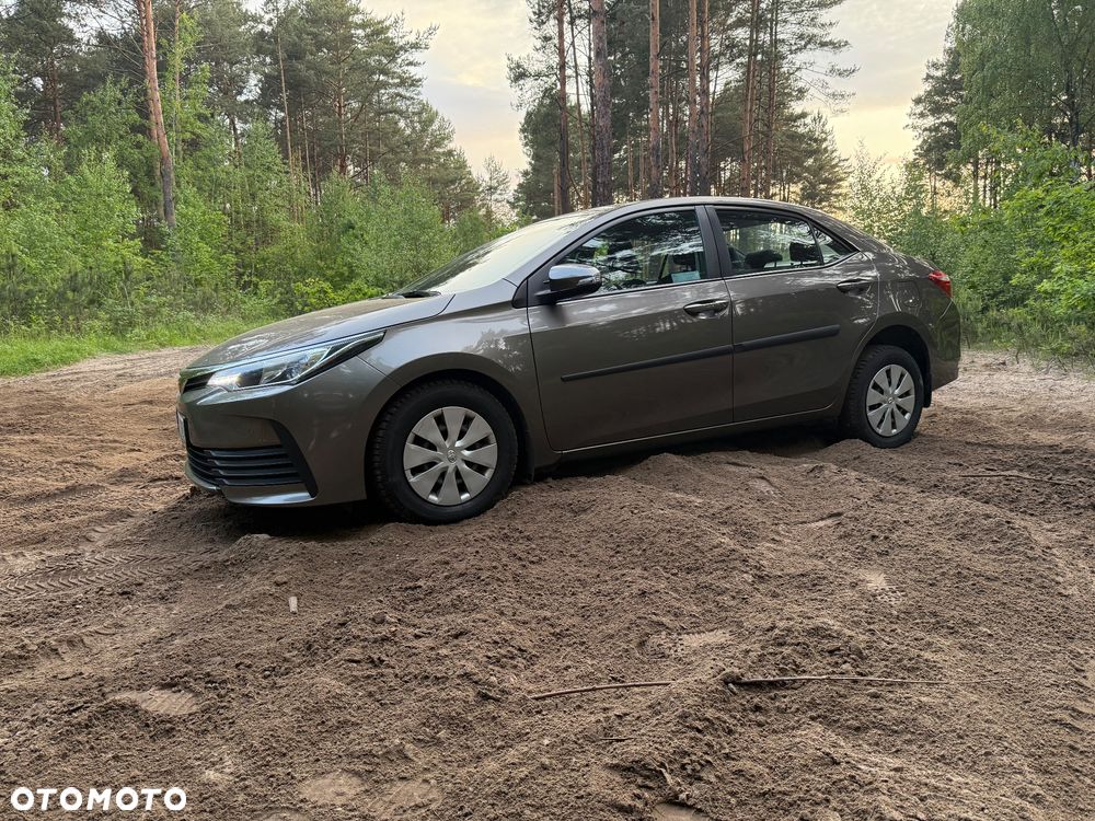 Toyota Corolla - 2