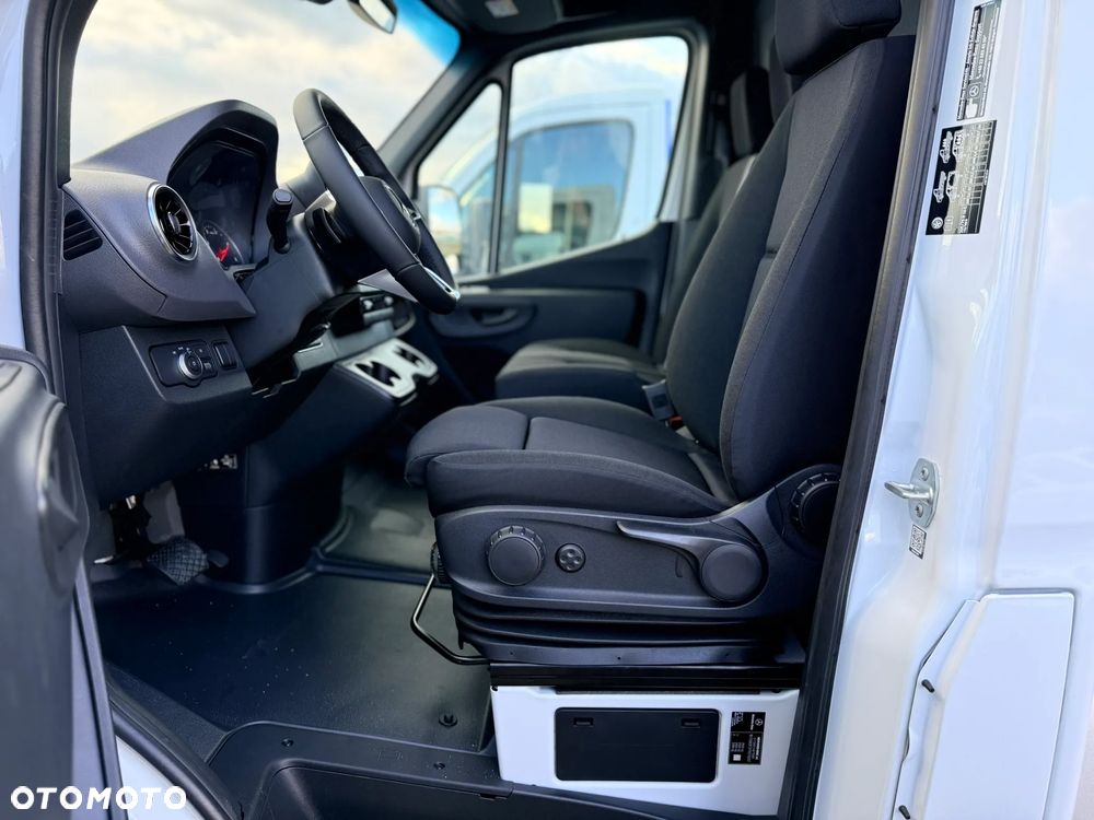 Mercedes-Benz Sprinter - 7