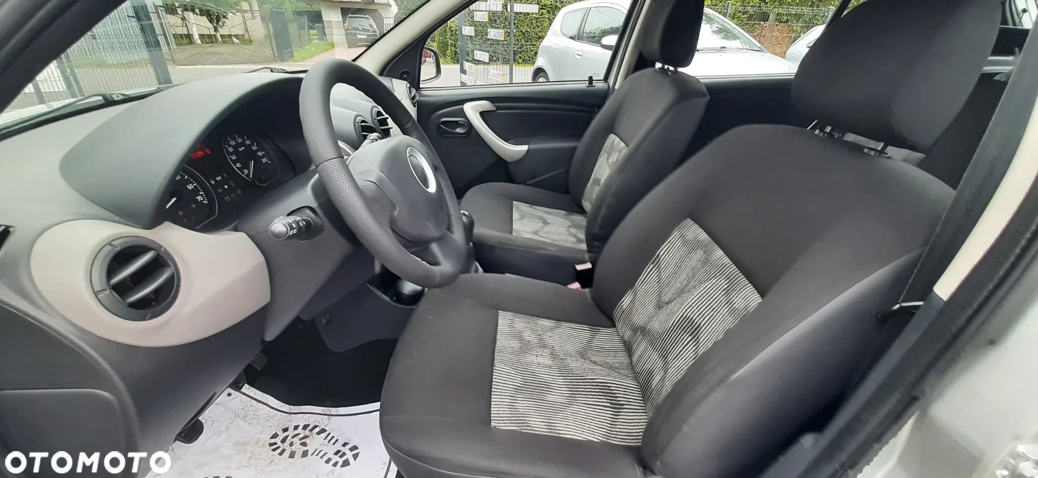 Dacia Sandero - 34