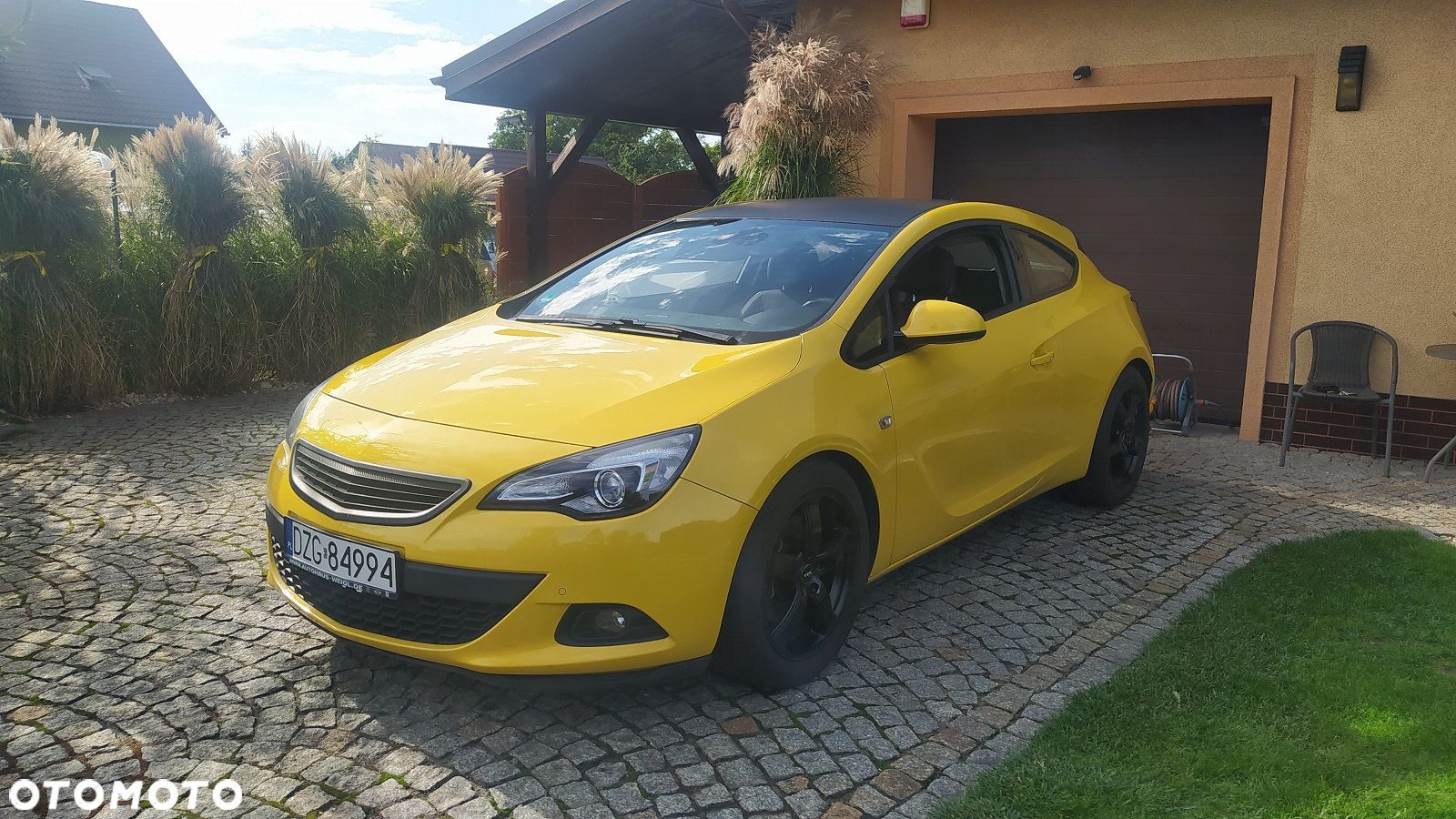 Opel Astra GTC 1.6 Turbo Edition - 1