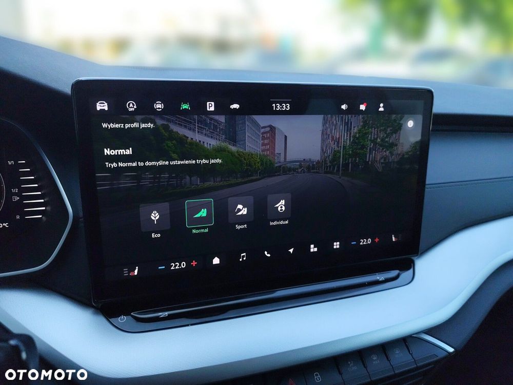 Skoda Octavia 1.5 TSI mHEV Selection DSG - 30