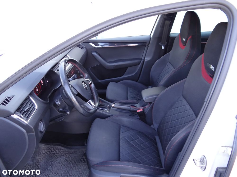 Skoda Octavia 2.0 TDI (Green tec) 4x4 DSG RS - 6