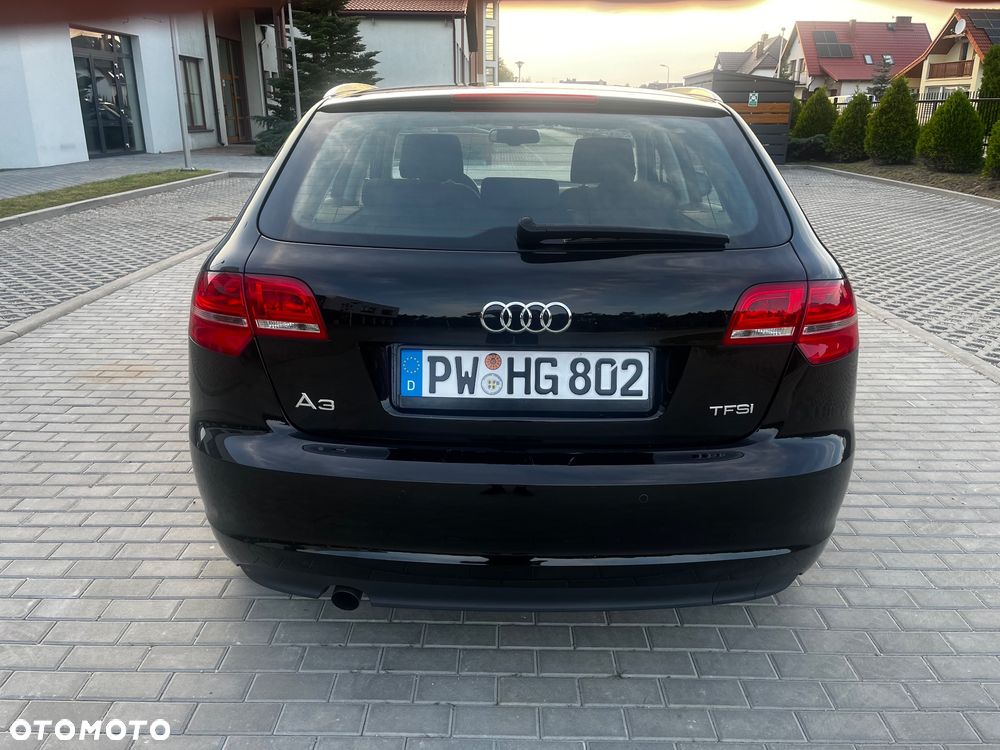 Audi A3 Sportback 1.2 TFSI Ambiente - 11