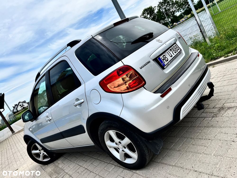 Suzuki SX4 1.6 VVT Streetline 4x2 Club - 4