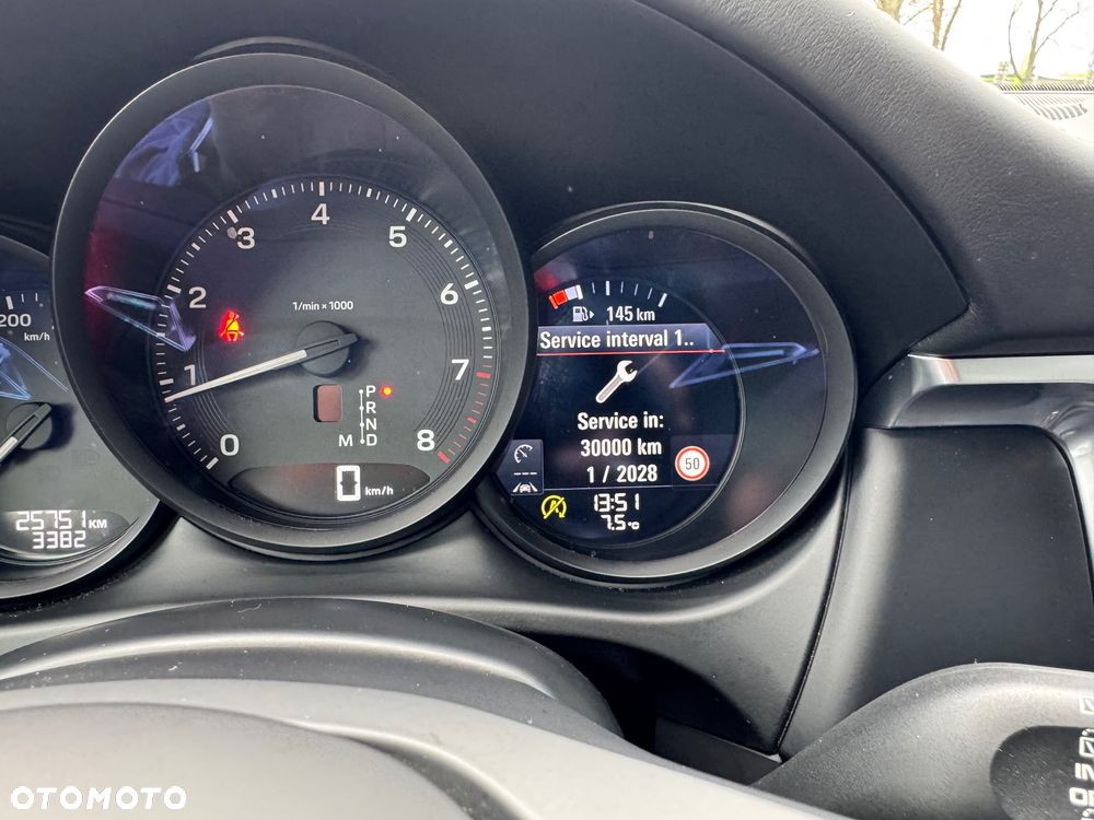 Porsche Macan Standard - 21