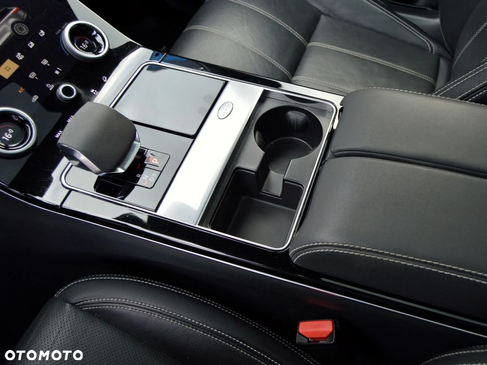 Land Rover Range Rover Velar 2.0 P250 R-Dynamic SE - 18