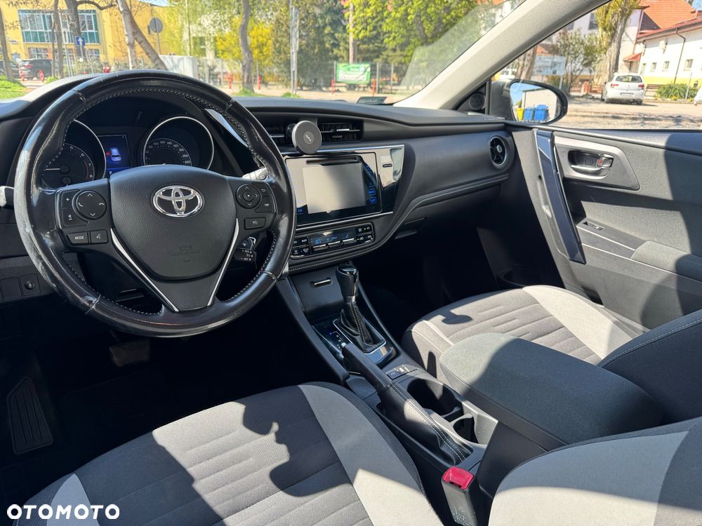 Toyota Auris 1.6 Premium MS - 20