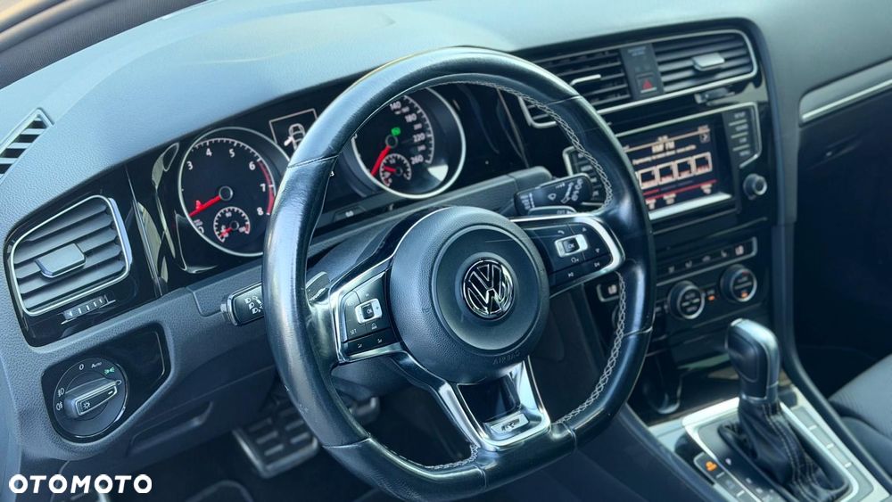 Volkswagen Golf 1.4 TSI BlueMotion Technology DSG Highline - 33