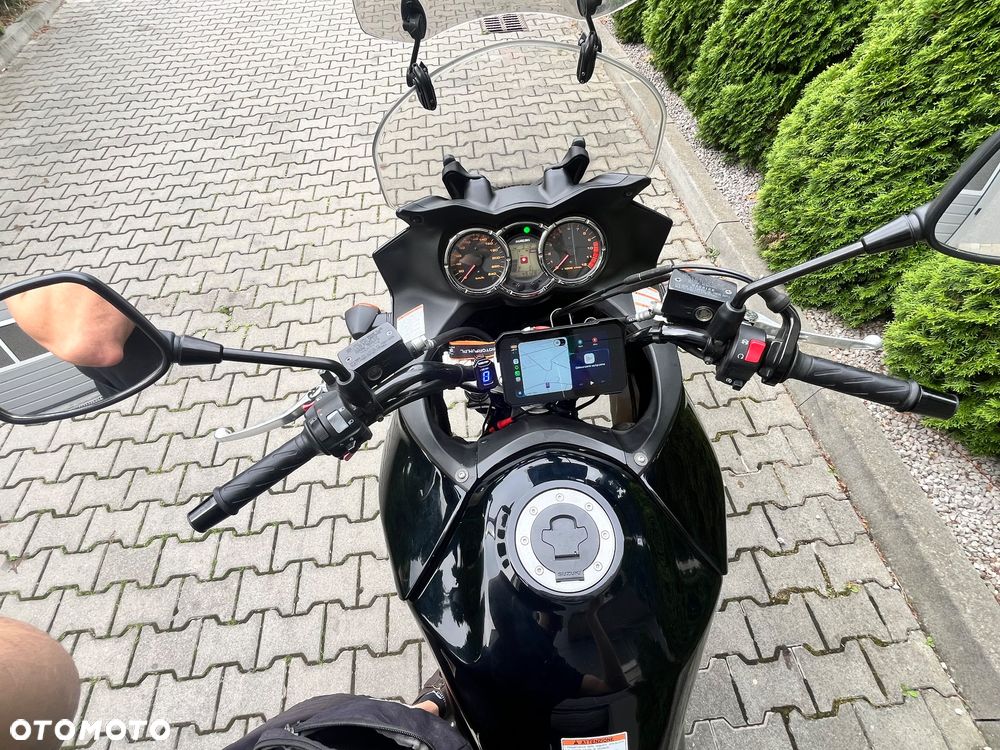 Suzuki V-STROM - 8