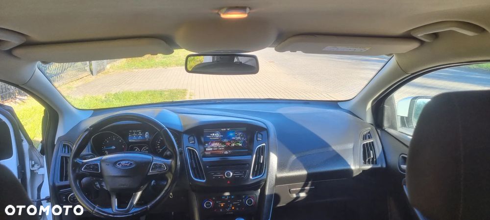 Ford Focus 1.5 TDCi Trend - 16